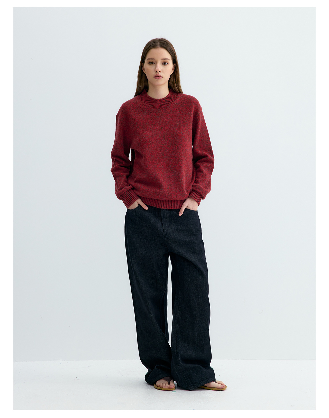 UNF 430g Snowflake Crewneck Wool Sweater