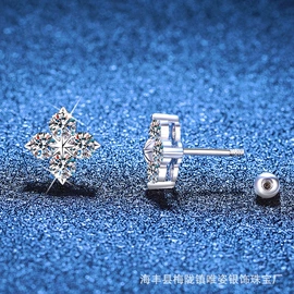 项链;耳钉;戒指