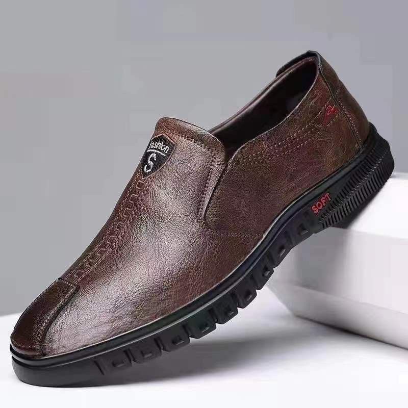 2024 Autumn/Winter New Men's Leather Casual Shoes Soft Sole Men's Shoes Business Trendy Small Leather Shoes One-Piece Men's Wear