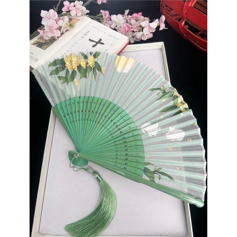 浅绿色桂花兔子古风折扇子跳舞扇小清新便携旗袍古典竹扇中国风女|undefined