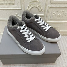 BC女士冬季麂皮时尚休闲运动鞋圆头系带珠设计链羊羔毛保暖板鞋