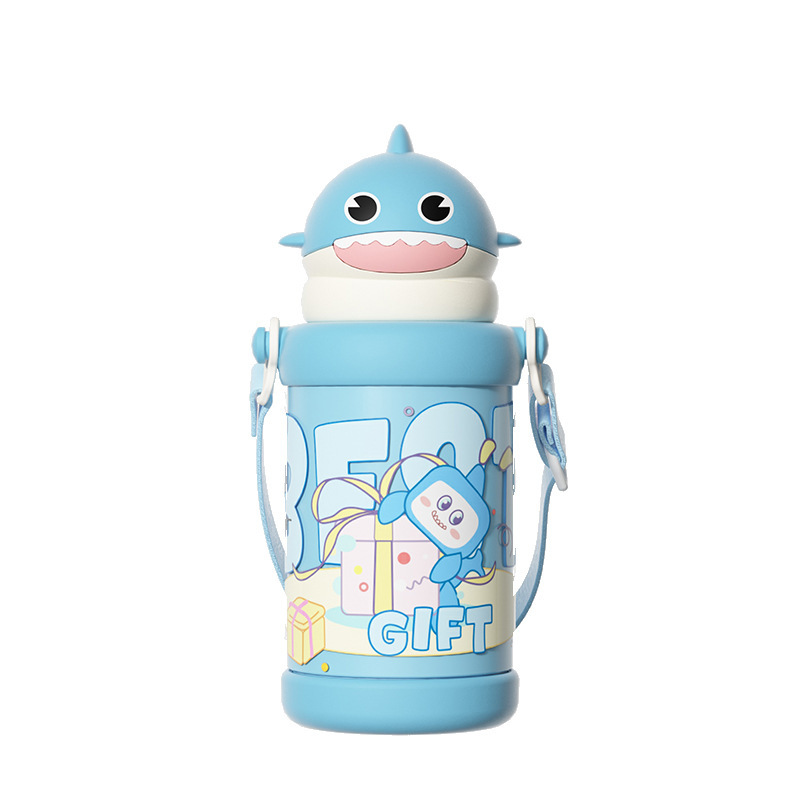 Nuevo tipo de dibujos animados para niños de alta capacidad de grado alimenticio taza de acero inoxidable al aire libre correa conveniente para la escuela agua de paja