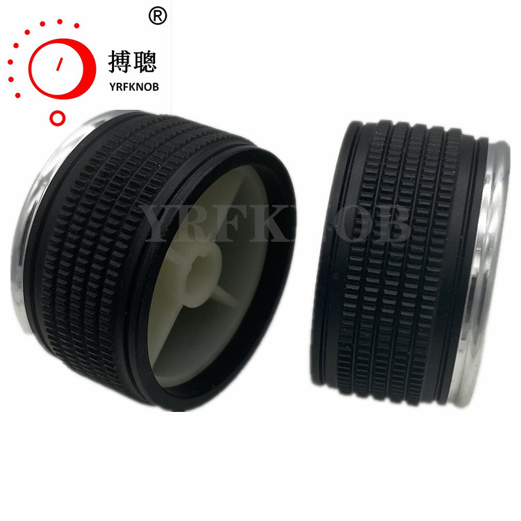 ������ť��̥�ƴ�Բ�ǰ���������������������Ͻ��������ť����