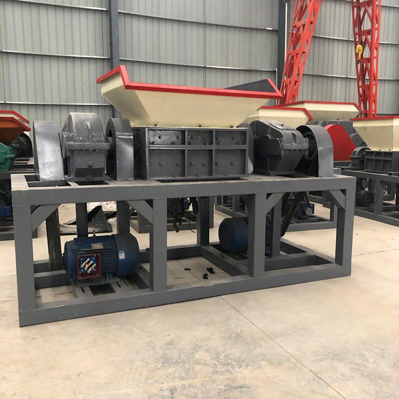 多用途塑料自动撕碎机 新型废轮胎撕碎机 双轴金属压块撕碎机