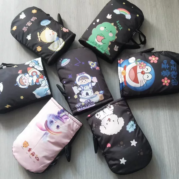 23 new cartoon electric car warm gloves cute printed waterproof thickened fleece-lined car handle cover manufacturer batch