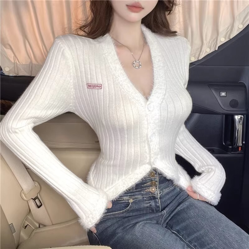 Spliced Furry Pink Knitted Cardigan for Women Spring 2025 New Slim Slim Short V Neck Single-Breasted Top Spliced Furry Pink Knitted Cardigan for Women Spring 2025 New Slim Slim Short V Neck Single-Breasted Top