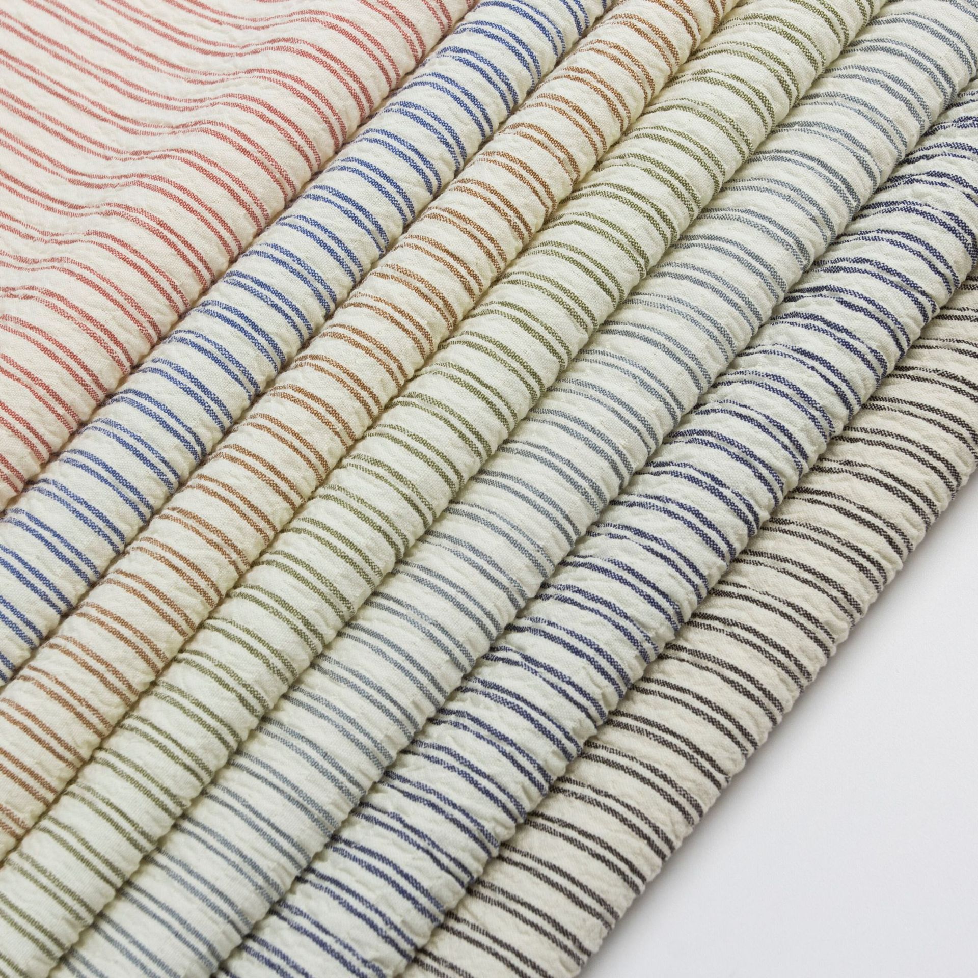 春夏皱布双条时尚衬衫连衣裙面料皱皱条纹风格漂亮泡泡条子布