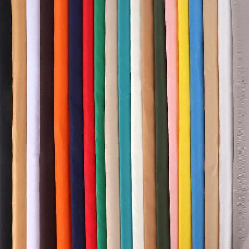 Ready Stock Peach Skin Fabric, 100% Polyester Brushed Diagonal Peach Fabric for Bed Sheets, Pillowcases, Shopping Bags, Polyester Home Textile Fabric Wholesale