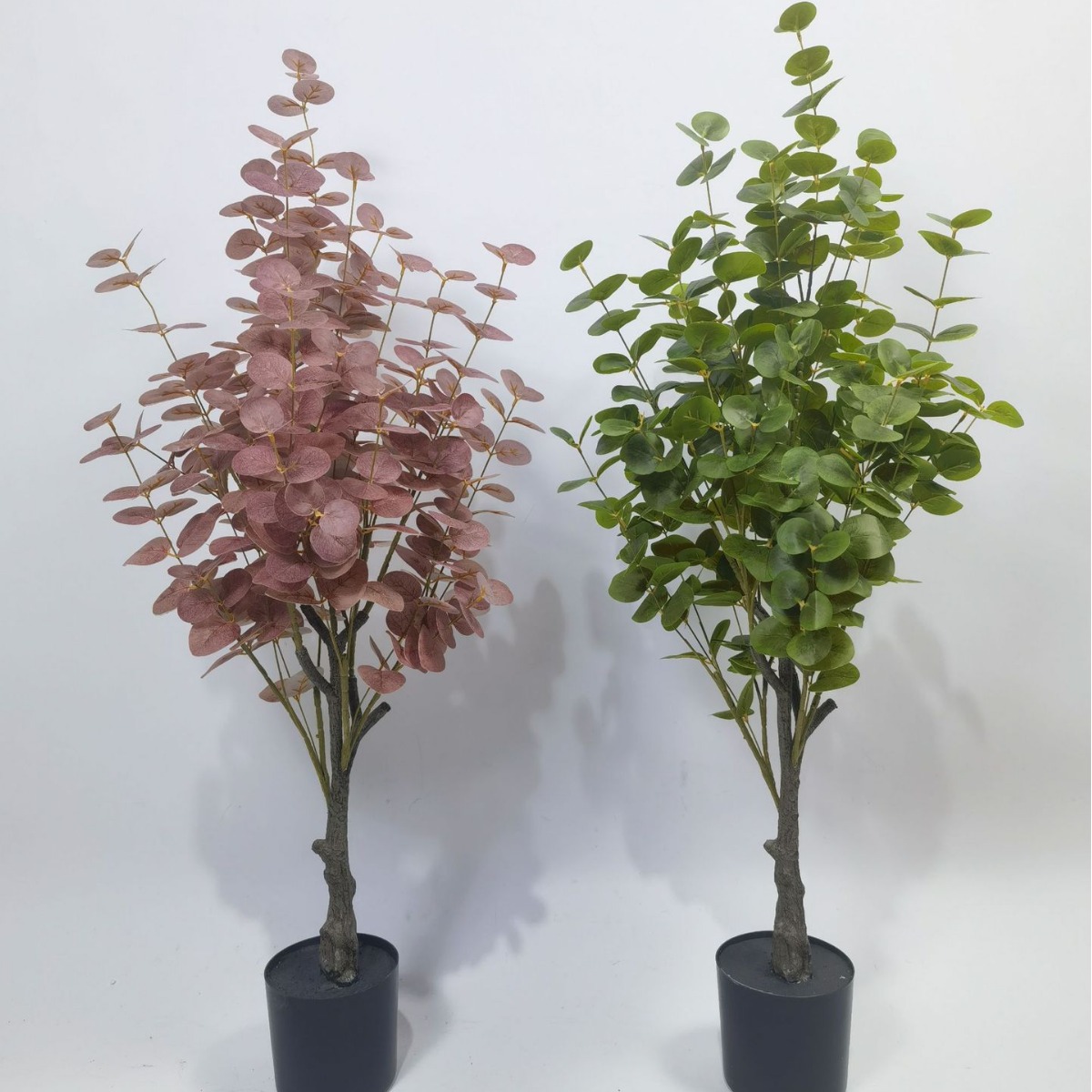 Simulación de estilo de desmontaje transfronterizo Eucalipto en maceta Eucalipto Centro comercial Sala de estar Ventana Decoración de plantas de piso a techo