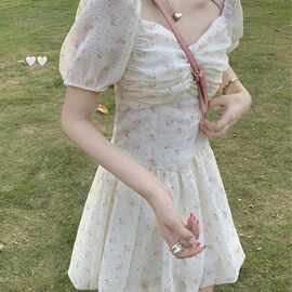 2024新款夏季法式小清新甜美温柔短袖碎花连衣裙少女感收腰仙女裙