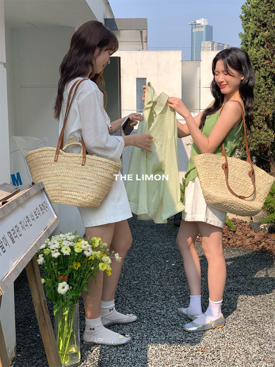 Áo sơ mi chống nắng nữ tay dài cổ bẻ dáng rộng chất liệu mỏng nhẹ — Vàng nhạt, xanh nhạt, Xanh Hàn, Xanh lá cây nhạtcolor chi tiết 48