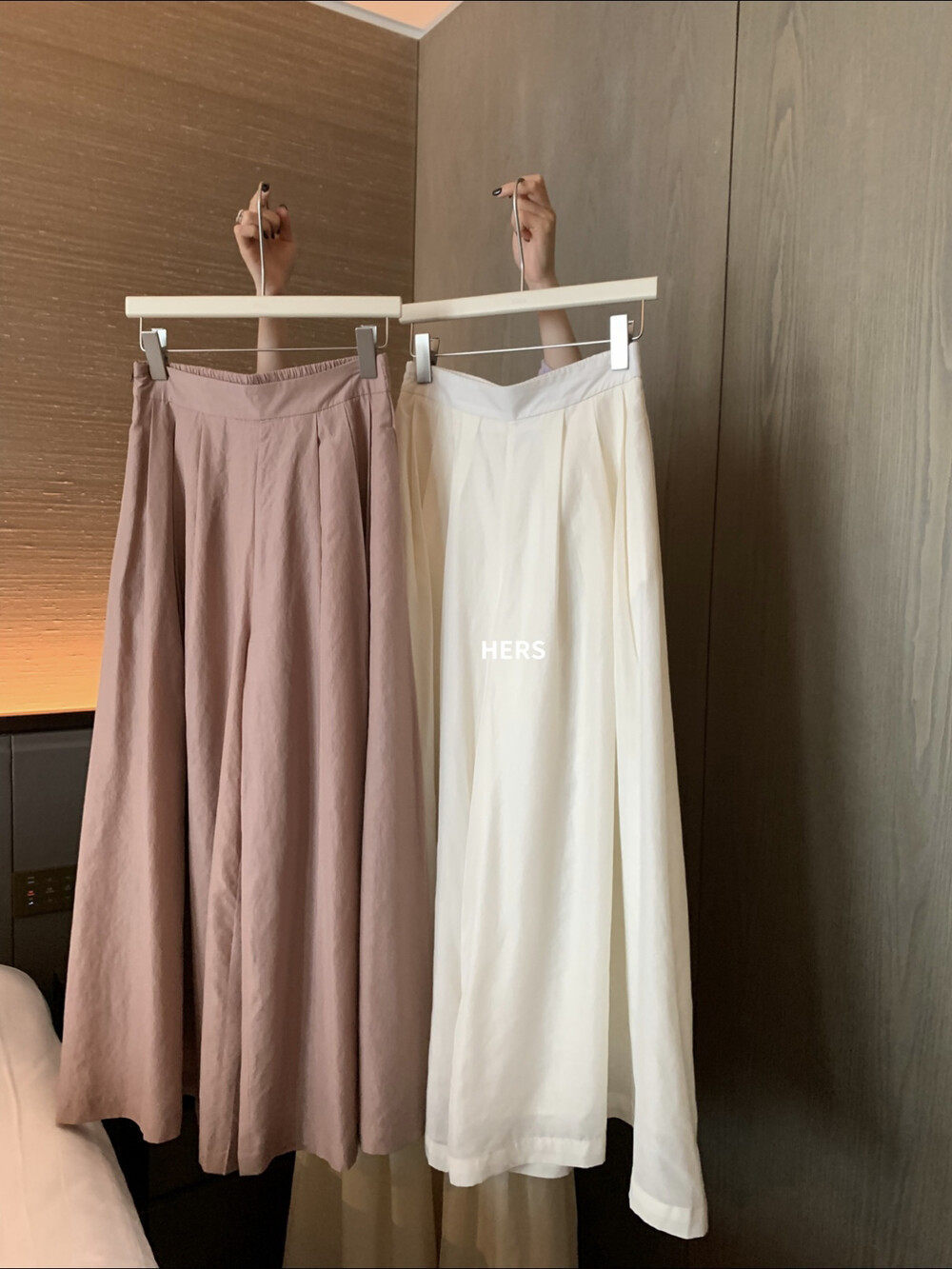 Quần culottes nữ ống rộng cạp cao thun lưng dáng suông phong cách Nhật — Thẻ hồng, màu trắng chi tiết 4