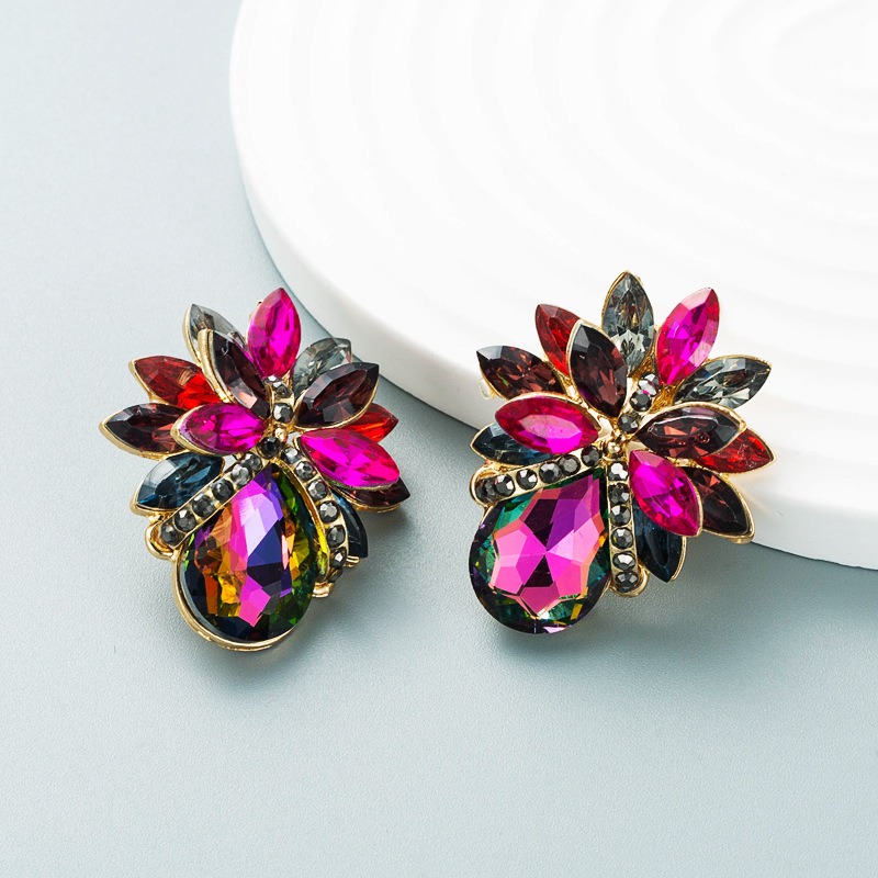 Fashion Colorful Rhinestone-embedded Flower Pattern Alloy Earrings display picture 6