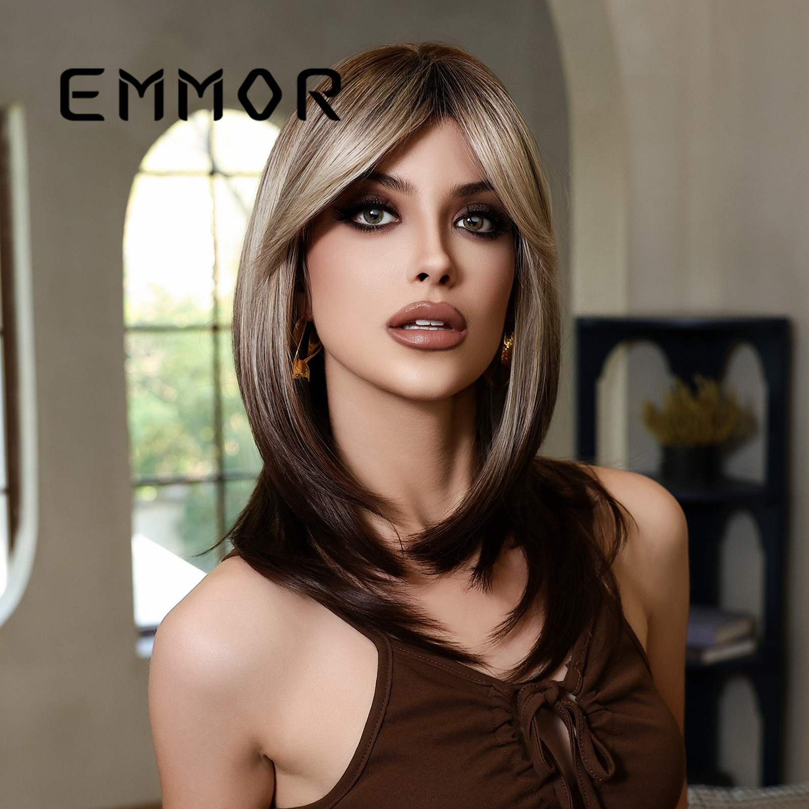 Peluca transfronteriza al por mayor, gradiente femenino, oro gris, nuevo estilo, flequillo de ocho caracteres, hombros, cabello liso, fibra química, cubierta completa, wigs