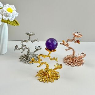 Crystal Ball Craft Base, Ball Stand, Egg Carving Stand, Metal Plum Blossom Vintage Antique-Style Dazzling and Elegant Ornament