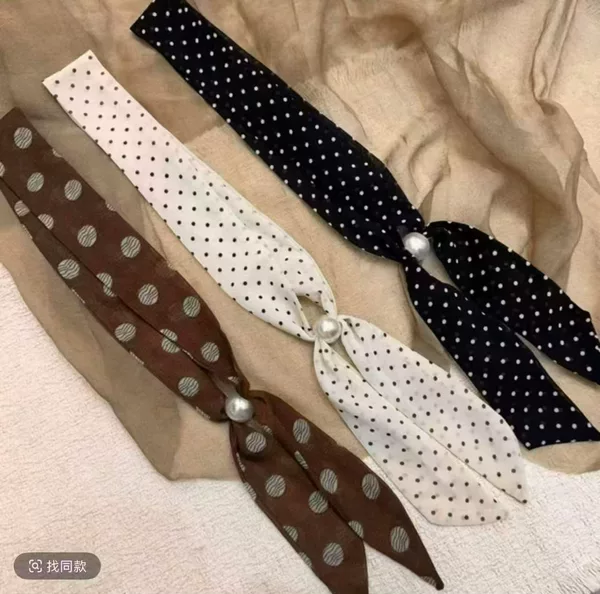 New Fashion Retro Silk Scarf in Maillard Brown with Floral Patterns, Beaded Lazy-Style Scarf, Neck Scarf, Small Scarf