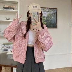2025ピンクのヒョウ柄のショートカーディガンの女性春と秋の新型のゆったりとした香港風のレトロな帽子のパーカーのファッション