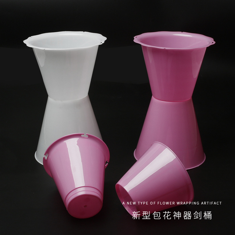 Brillante estilo Chanel envoltura de flores artefacto tubo de flecha de plástico grande tamaño pequeño mayor arreglo floral fijo liner titular de la flor de la base