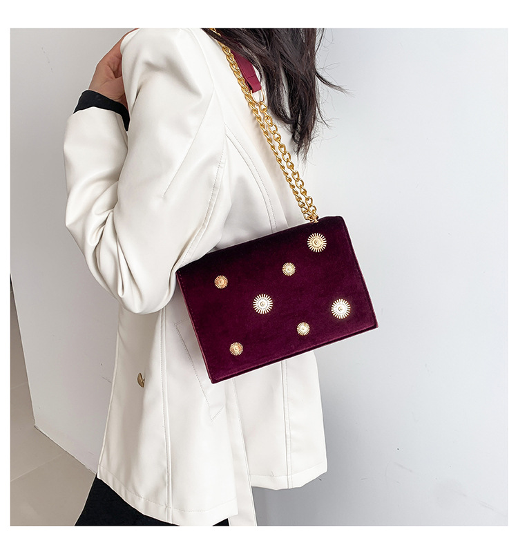 Cross-border fashionable velvet small square bag for women, simple and fashionable single-shoulder bag, new autumn and winter crossbody chain bag undefined