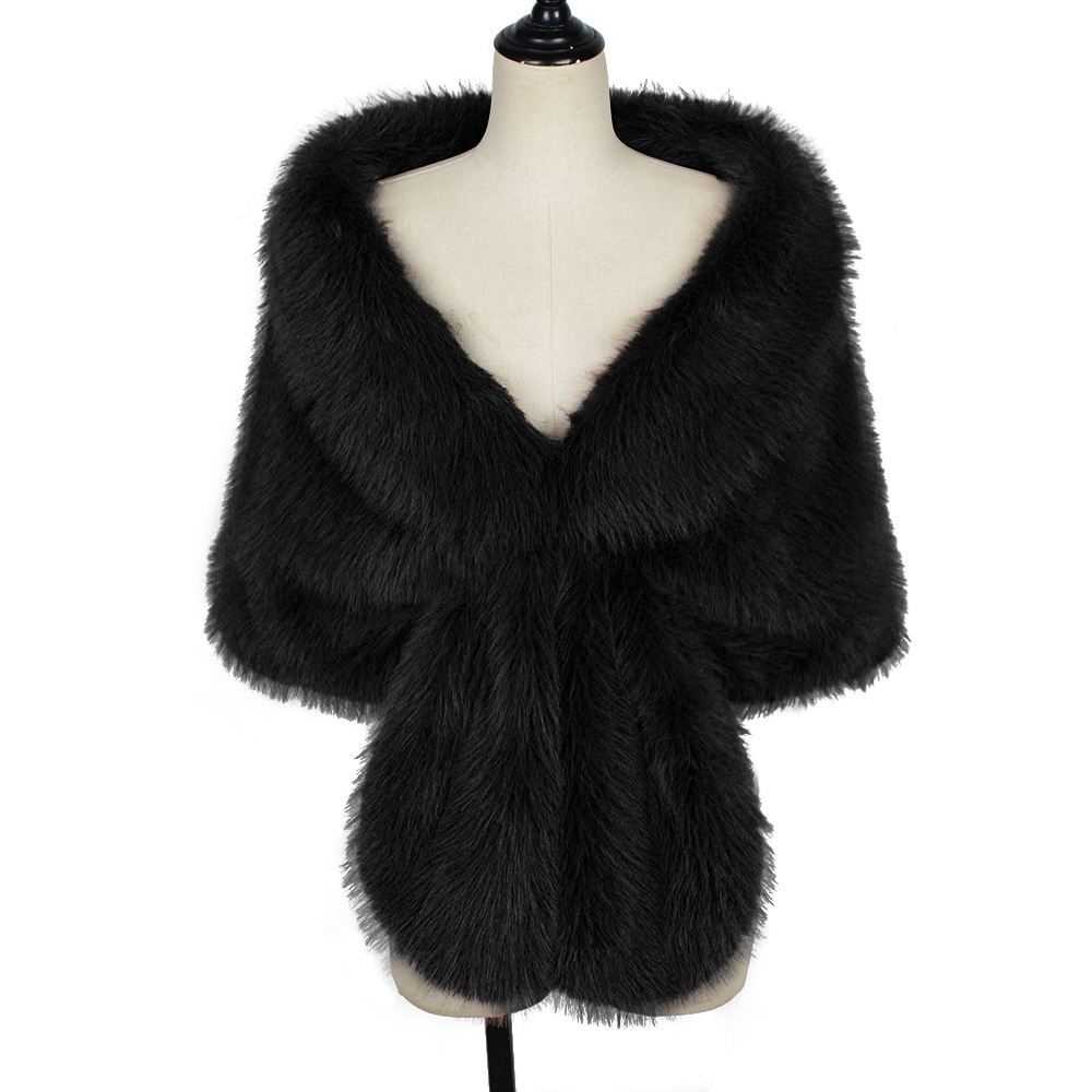 Women's Elegant Solid Color Faux Fur Shawl display picture 7