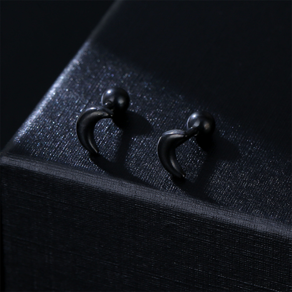 Retro Moon Stainless Steel Plating Ear Studs 1 Pair