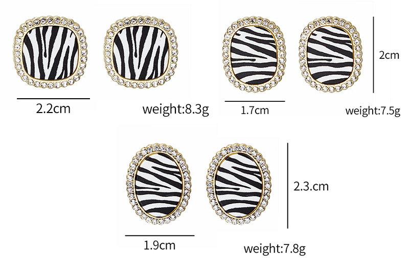 Fashion Fabric Checkerboard Stripes Black And White Geometric Retro Stud Earrings display picture 1