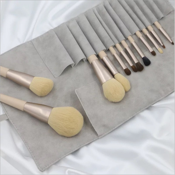 Juego de bolsa gris cepillo