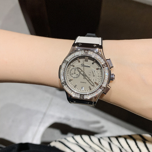 Timini  new casual fashion five-pin disc real silicone band watch temperament water diamond English watch for women
