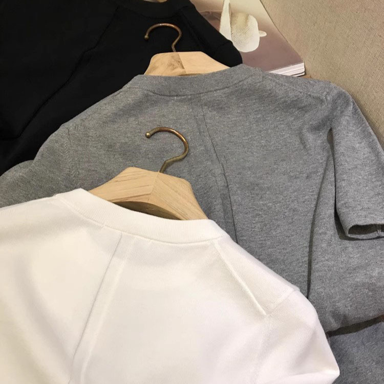 R*W Counter-Quality Products, Highly Recommended! Round Neck, Slightly Loose Fit, Elegant Short-Sleeve T-Shirt for Women with Back Seam Design, Spring 2025