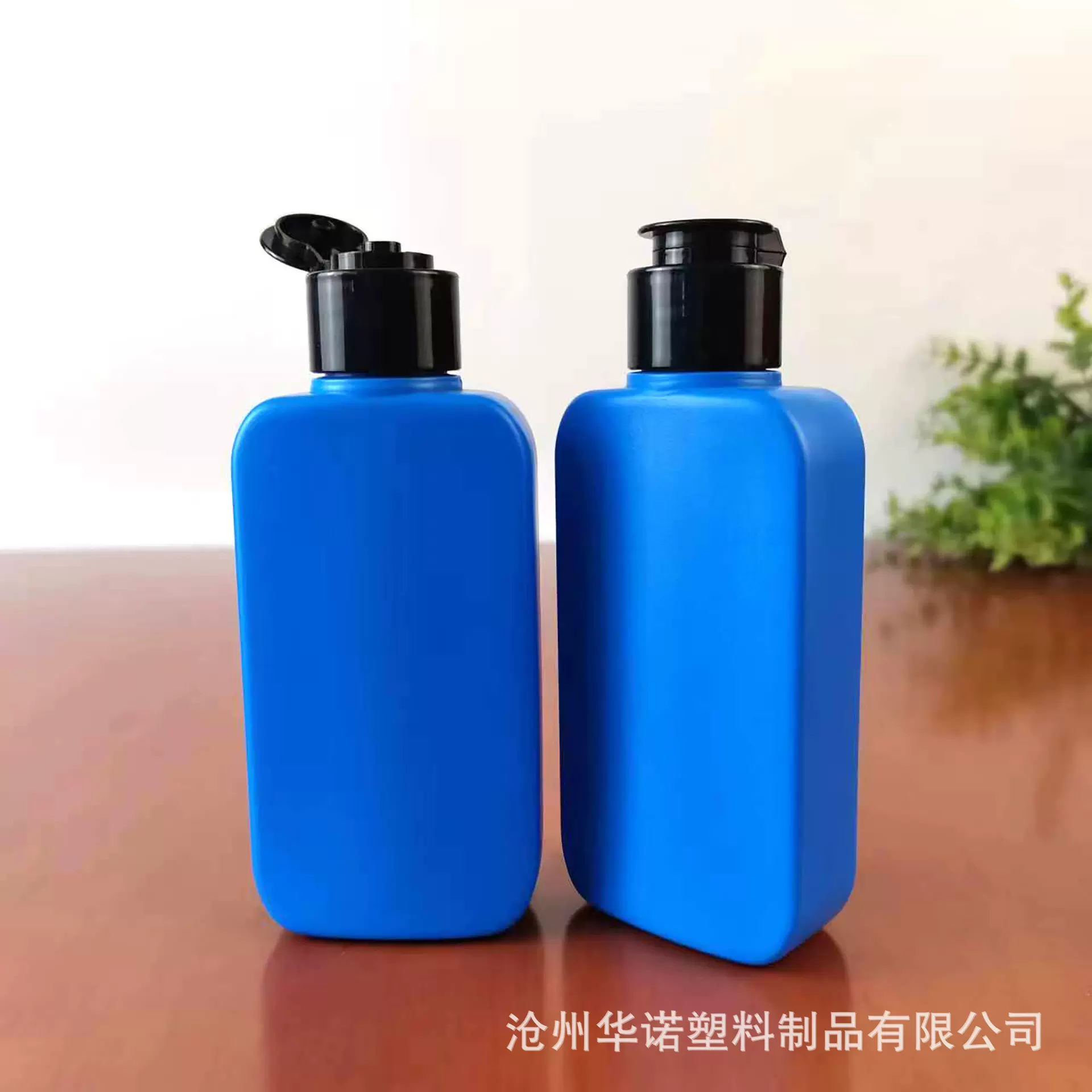 120ml扁方塑料包装瓶pe玻璃油膜清洁塑料瓶玻璃油膜膏