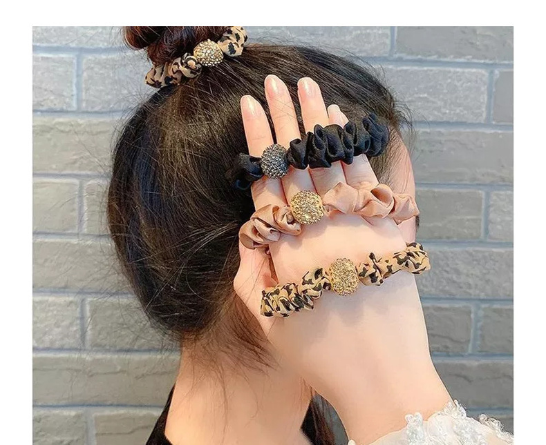 Fashion Solid Color Leopard Cloth Pearl Inlay Rhinestones Hair Tie 1 Piece display picture 5