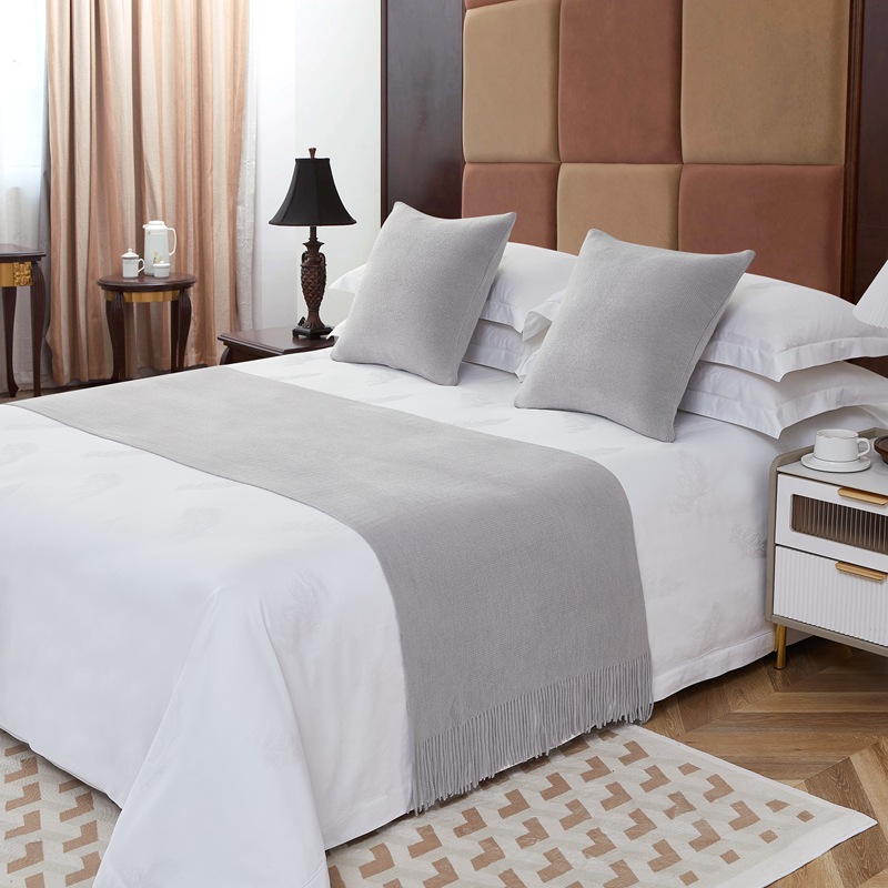 Bandera de cama toallas de cola de cama residencial hotel de lujo cubierta de cama doméstica nueva habitación modelo chino toallas de cama de color sólido