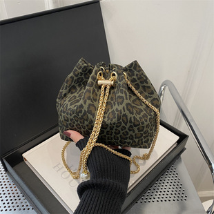 Cross-border Leopard Print Small Bag Women's 2024 Popular New Niche Design Chain Crossbody Bag Mini Drawstring Bucket Bag