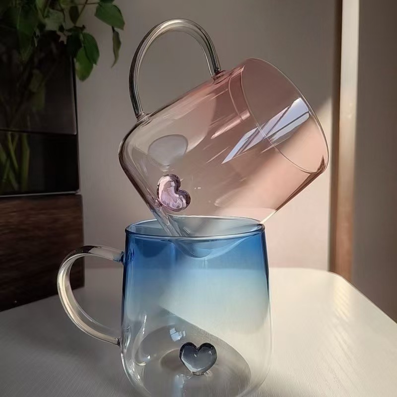 Spot Pareja Taza reconfortante Red Taza de agua de vidrio de alto valor Gradiente transparente Taza de manija de oficina de fondo de amor creativo