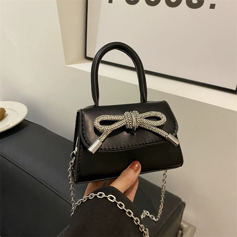 Small chain with bow, one-shoulder bag, shoulder bag, 2023 collection
