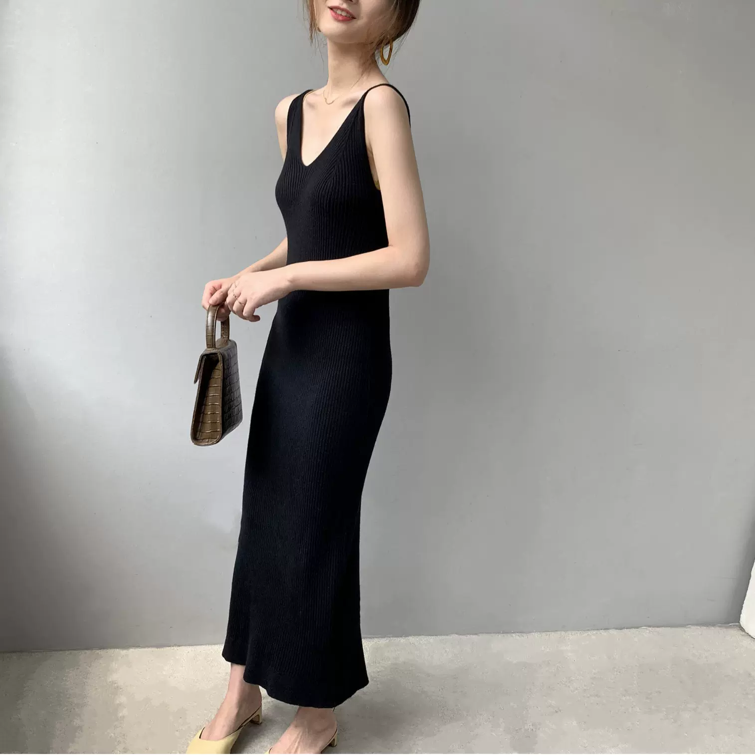 嘉织女士针织吊带连衣裙气质通勤长裙多巴胺穿搭吊带裙B2008