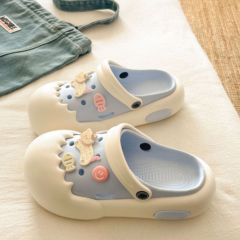 【Slimming and Height-Increasing】Summer Eva Little Fish Smiley Face Cat Closed-Toe Clogs with Thick Soles, Wear-Resistant, Odor-Resistant, and Breathable