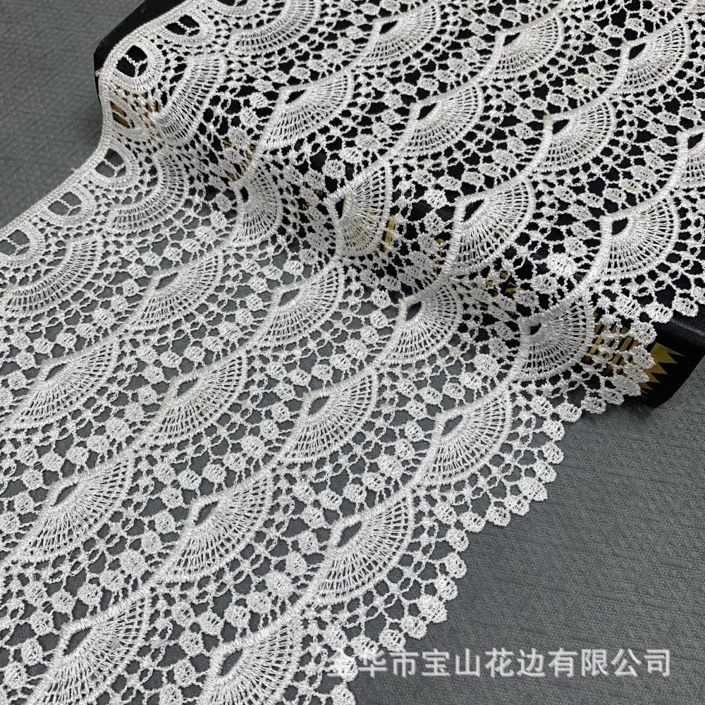 20cm水溶涤纶条码刺绣面料高档韩版女装花朵绣现货促销