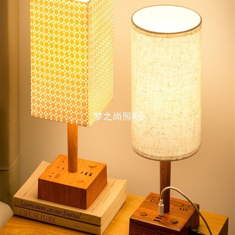 Retro Imitation Wood Floral Table Lamp Bedside Lamp Medieval High-End Atmosphere Lamp Living Room Bedroom High-Value Night Light