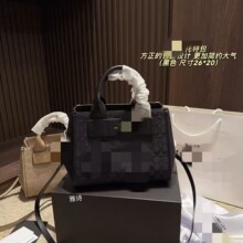 ���Q2025C���＾�¿�Andrea�����������μ�б����ٴ��Ů��