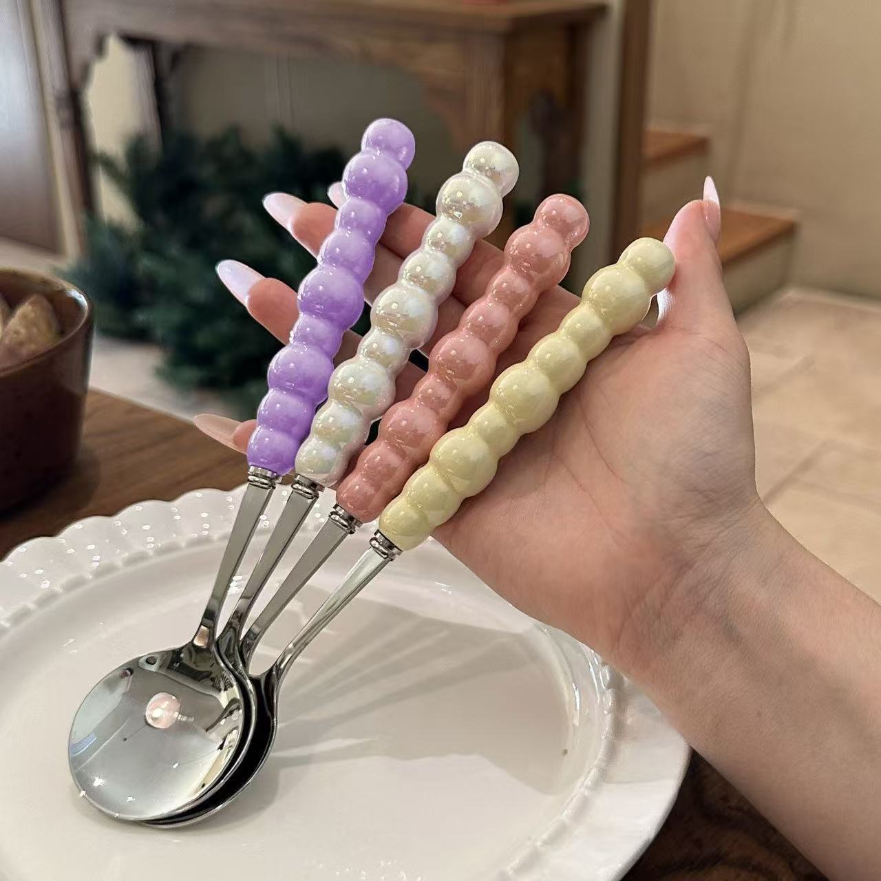 Cuillère à café en inox avec manche en perle élégante et chic_voghion.com