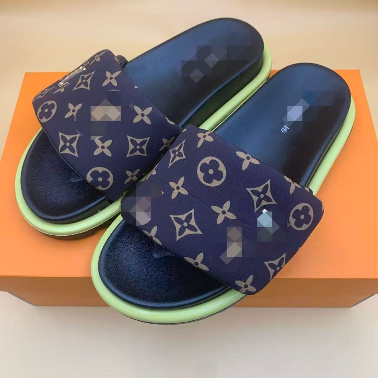 Zapatillas Velcro para mujeres de grosor en línea Zapatillas de muffin de moda para parejas
