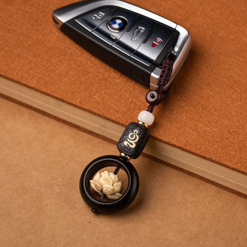 Car Keychain 2025 New Style Girls' High-Looking Car Cute Little Pendant Boys' Bracelet