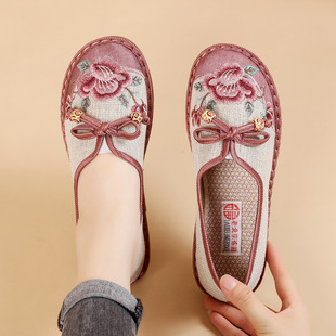 Ethnic Style Embroidered Shoes for Women, Retro Fashion Flats-Soled Mom Shoes, Comfortable Soft-Soled Old Beijing Cloth Shoes for Women