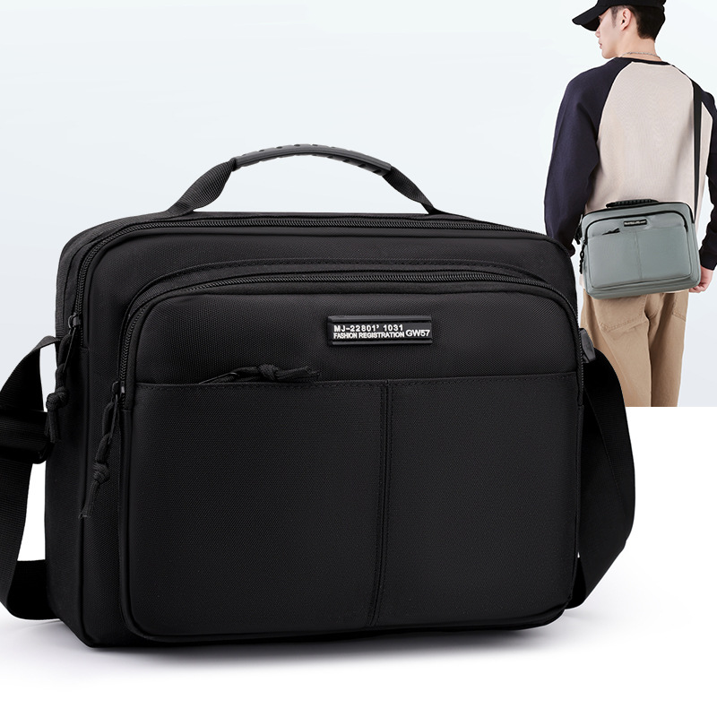 Capacious sports one-shoulder bag