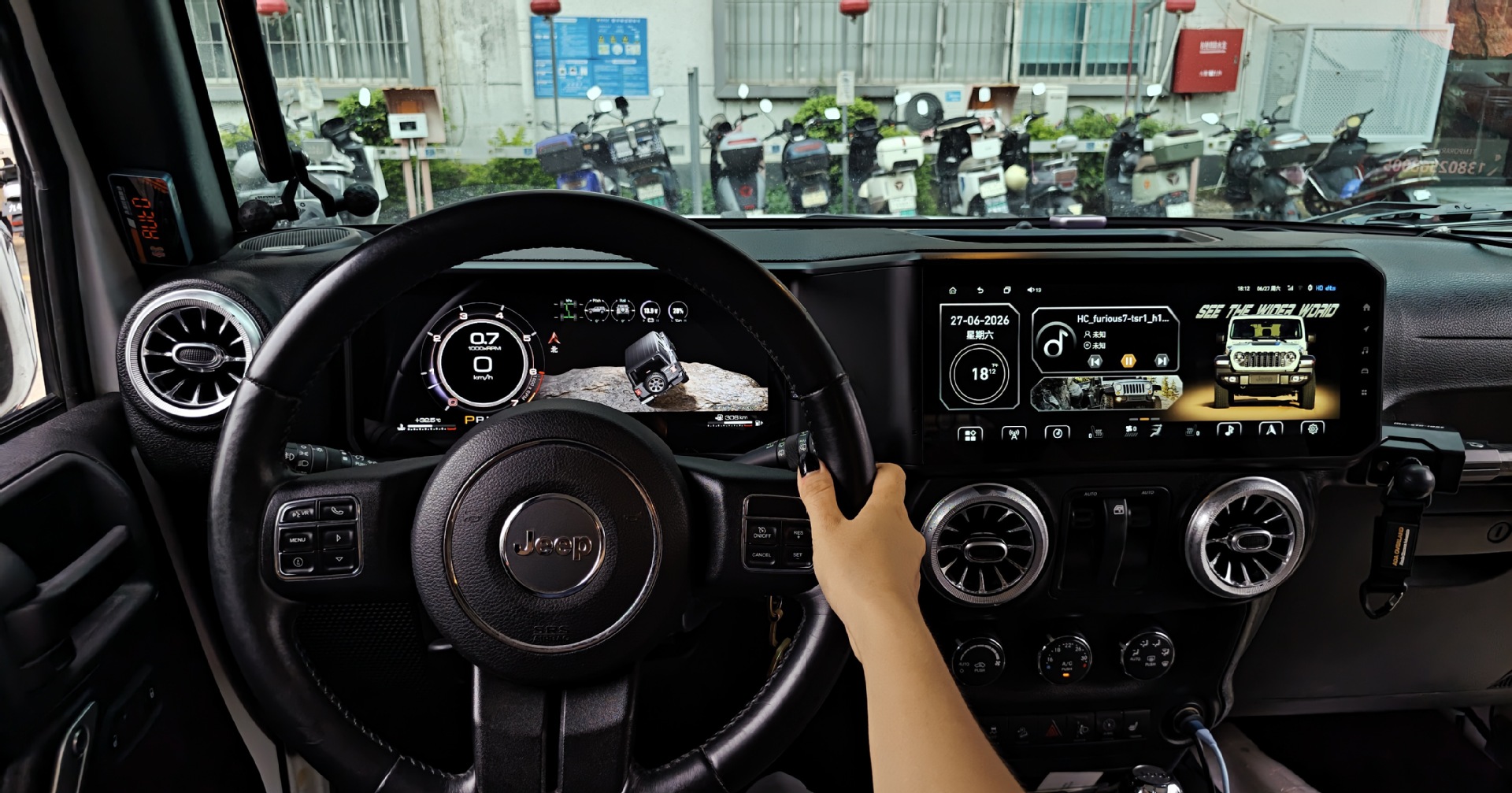 Cross-border applicable to Jeep Wrangler dual-screen models 10-17 24inch Android smart car navigation all-in-one device