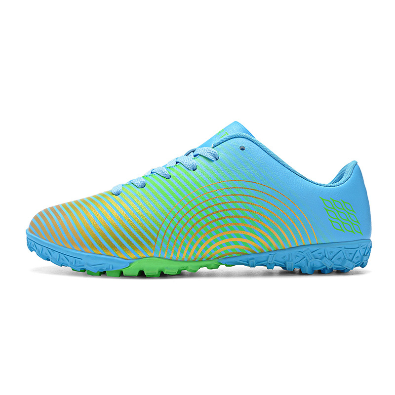 24 fabricantes transfronterizos nuevos zapatos de fútbol transpirables para hombres zapatos de fútbol de césped para adultos