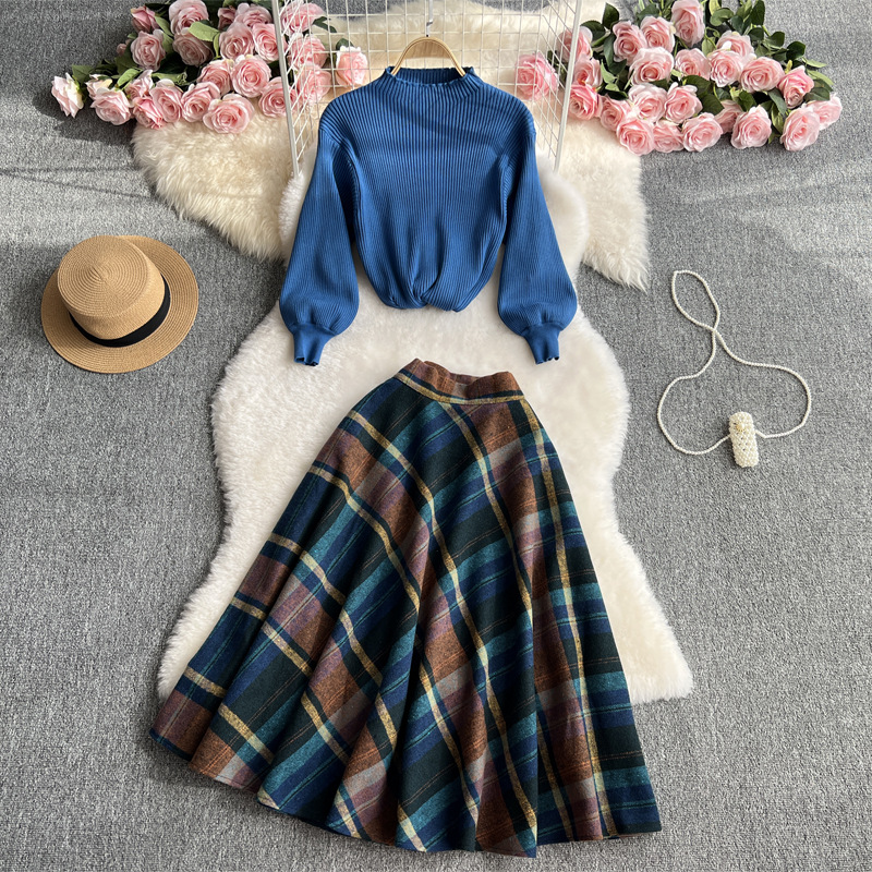 赫本风复古套装女2024秋冬气质小香风女神范毛衣配毛呢裙两件套