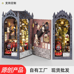 跨境木质拼装玩具微缩场景模型礼物时空轨迹手工书立diy小屋批发