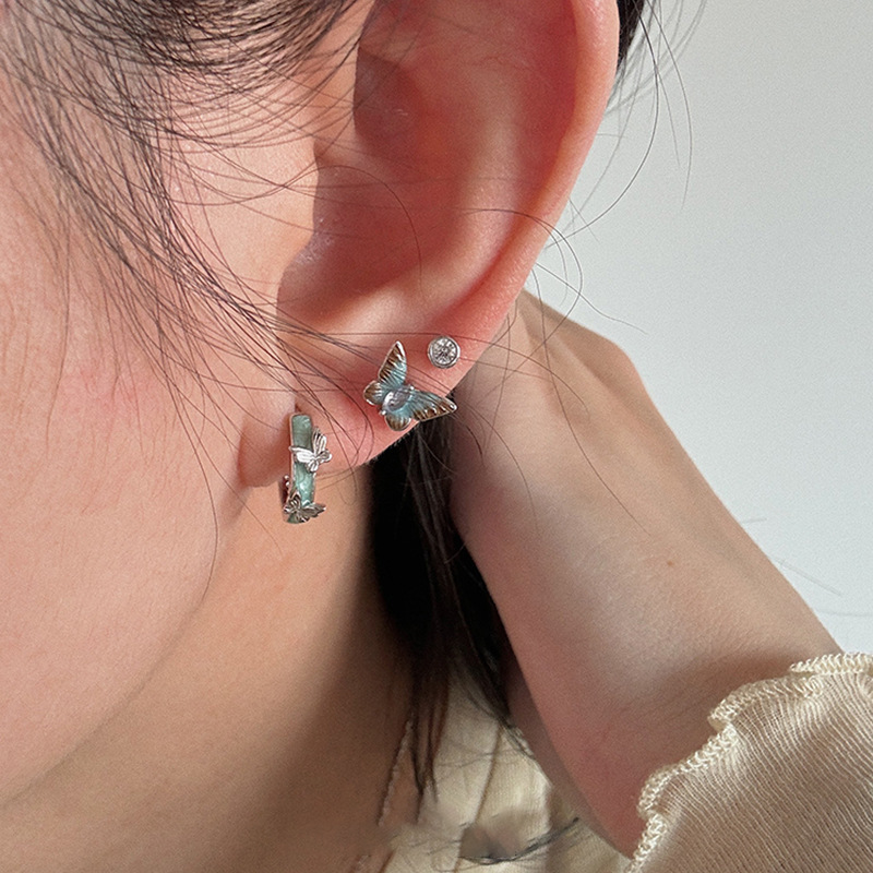 Green small sophisticated cute elegant fashionable trend earrings
